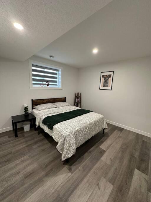 The Urban Nest Villa Calgary Ngoại thất bức ảnh